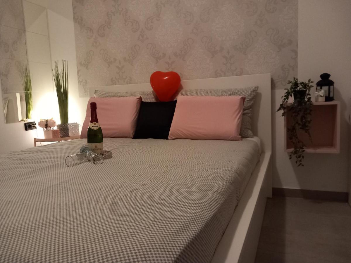 Room Ket PUY Eksteriør bilde