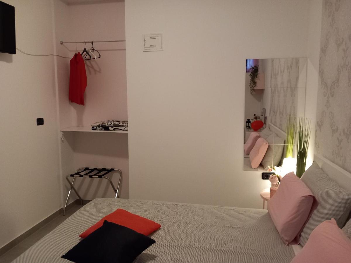 Room Ket PUY Eksteriør bilde