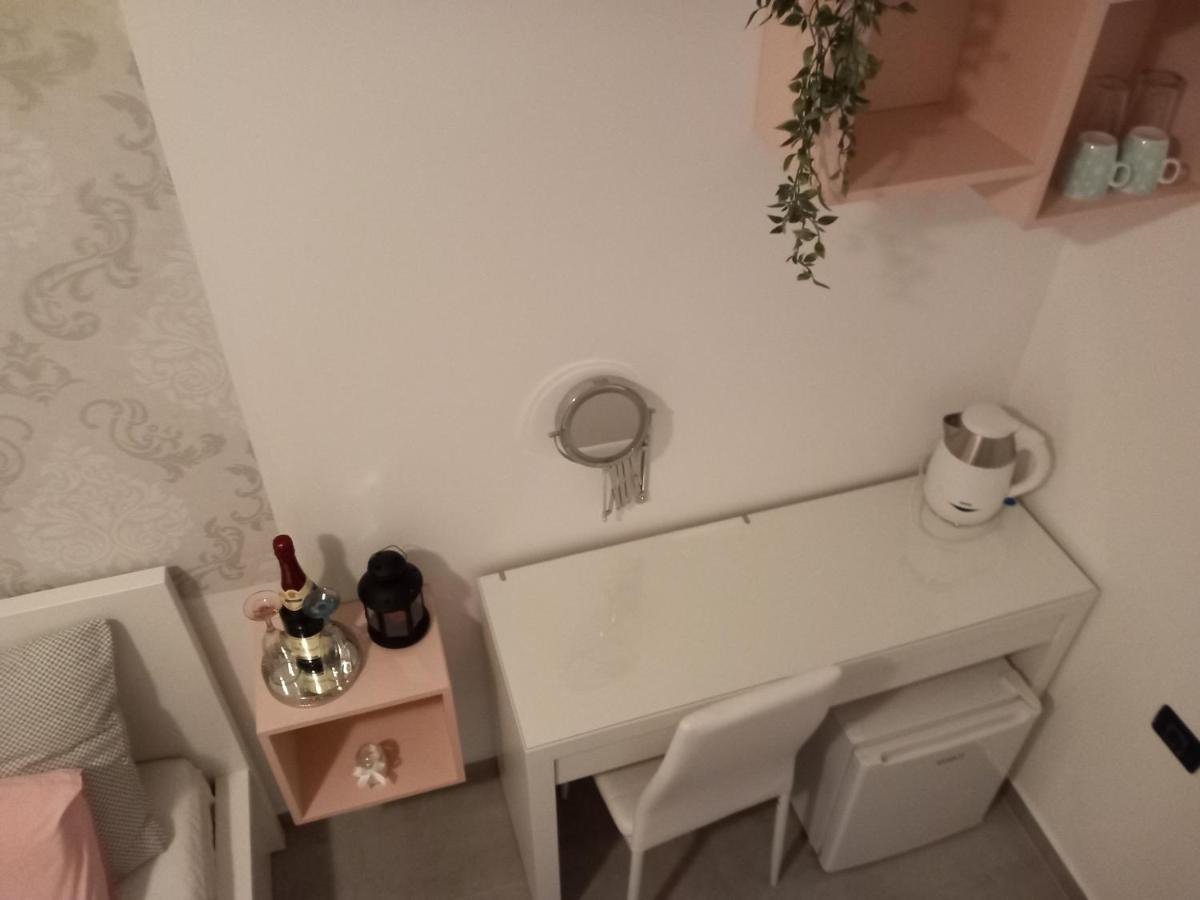 Room Ket PUY Eksteriør bilde